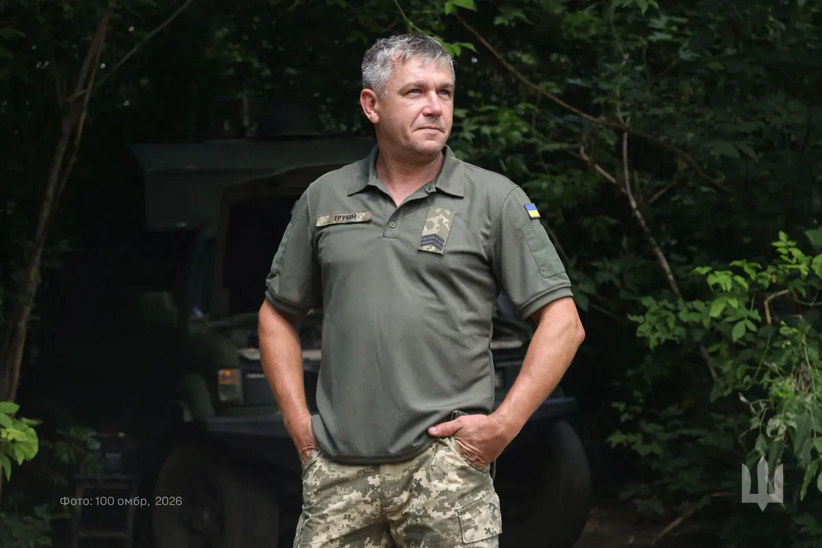 Із діркою в голові — і знов на фронт: історія водія «Сталевої Сотки»