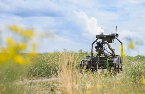 Важка ніч на фронті: 244 боєзіткнення та масовані обстріли за добу