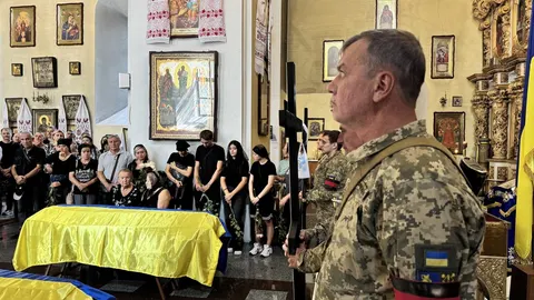 У Полтаві попрощалися з військовим Сергієм Свинаренком