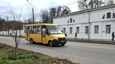 У Полтаві водіїв зобов'язали зупиняти транспорт на хвилину мовчання щоранку