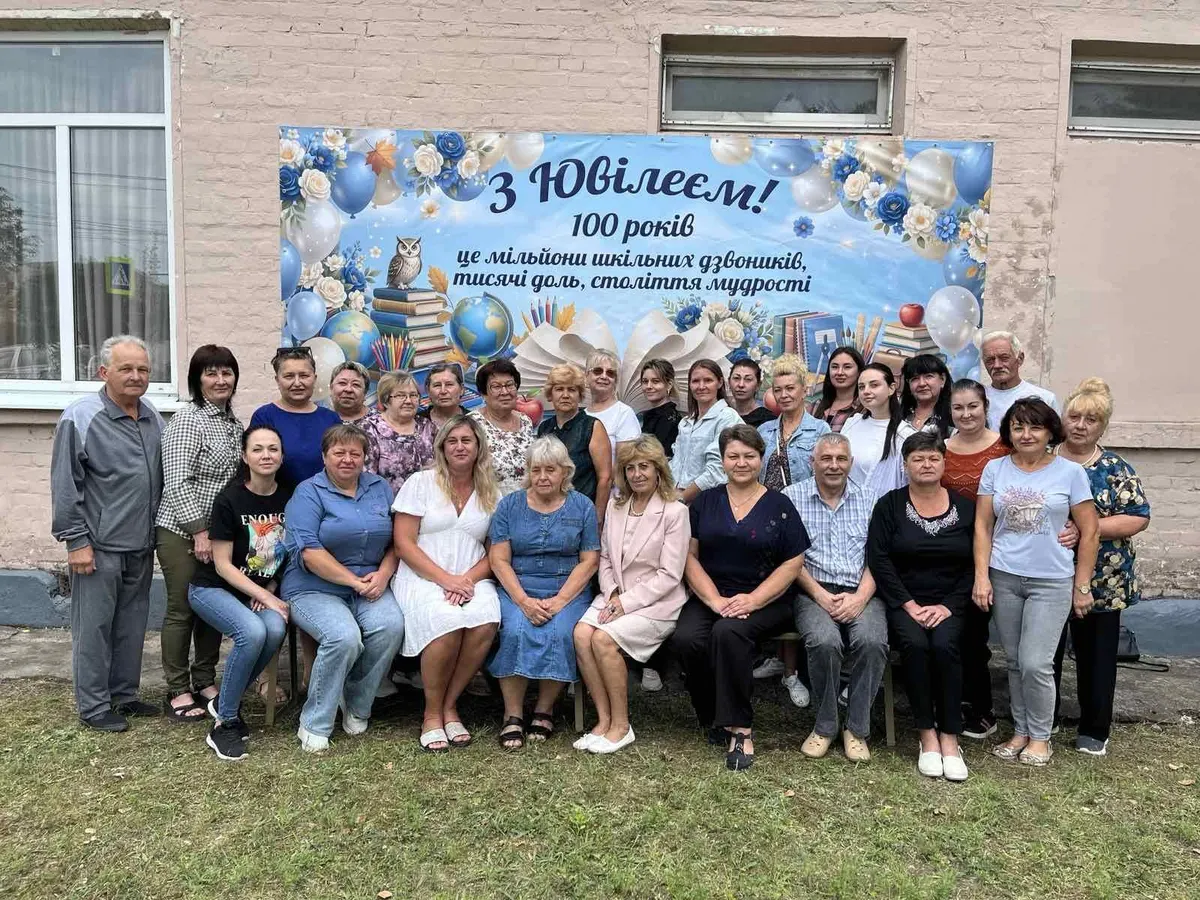 100 років освіти: дніпровська гімназія №64 святкує ювілей