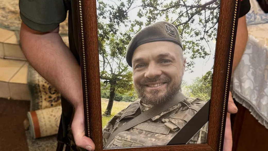 У Полтаві попрощалися із загиблим на Донеччині Євгеном Анацьким
