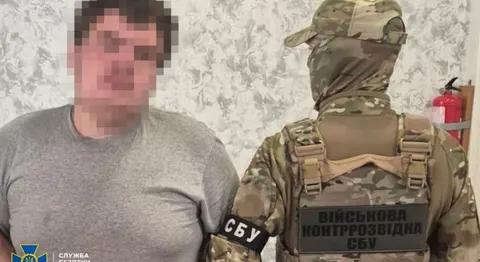 На Полтавщині військовий коригував удари РФ по АЗС і зливав координати частини