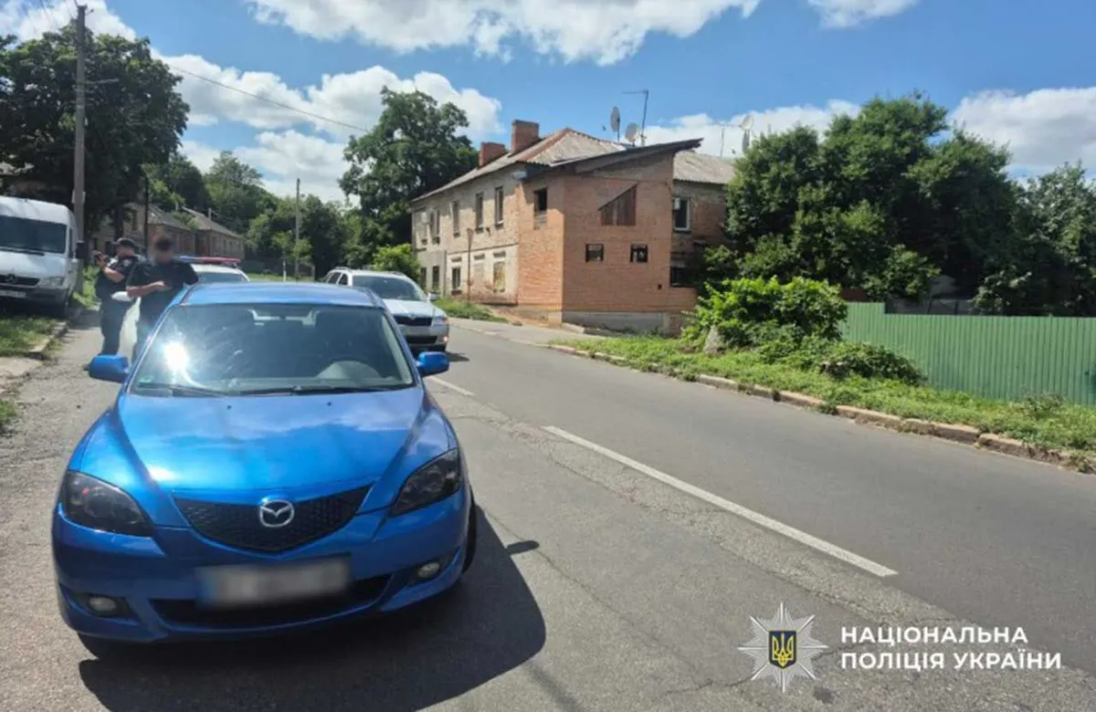 У Полтаві мотоцикліст потрапив до лікарні після зіткнення з Mazda