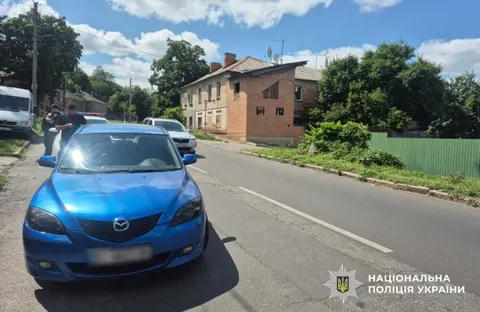 У Полтаві мотоцикліст потрапив до лікарні після зіткнення з Mazda