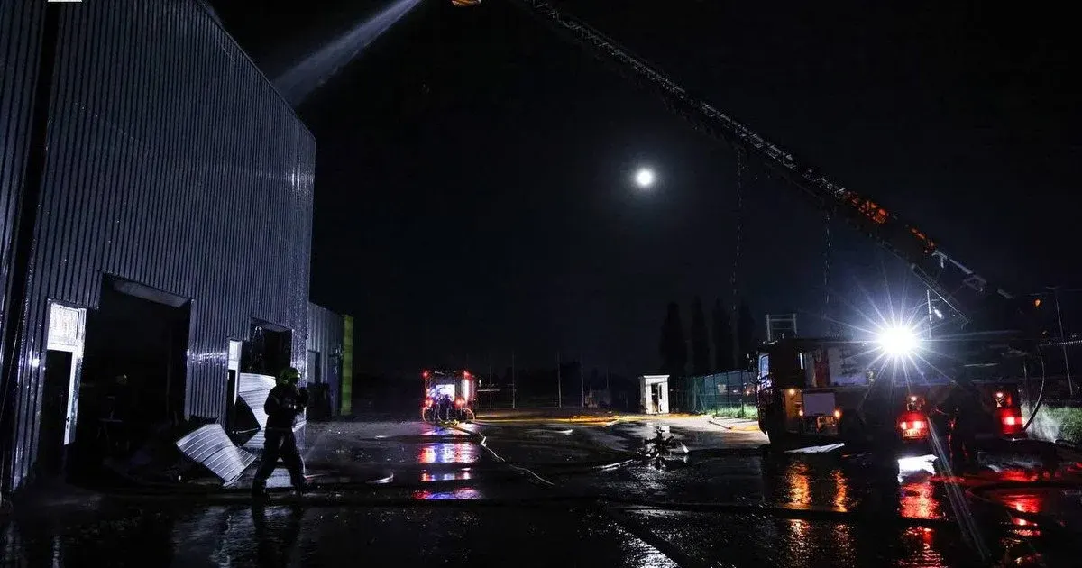 Нічна атака на Полтавщину: загиблий, пожежа на «Новій пошті»