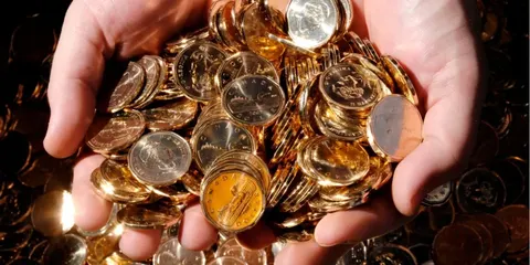 Чесні мільярдери вперше обігнали олігархів: що це означає для України