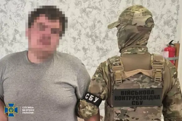 На Полтавщині затримали військового, який наводив удари РФ на АЗС