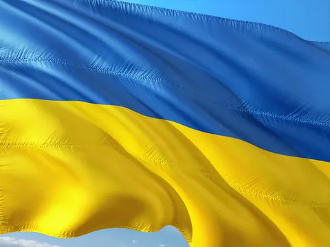 Синьо-жовтий стяг: історія прапора України від середньовіччя до сьогодення