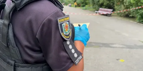 У Лубнах чоловік стріляв у поліцейських: одного поранено